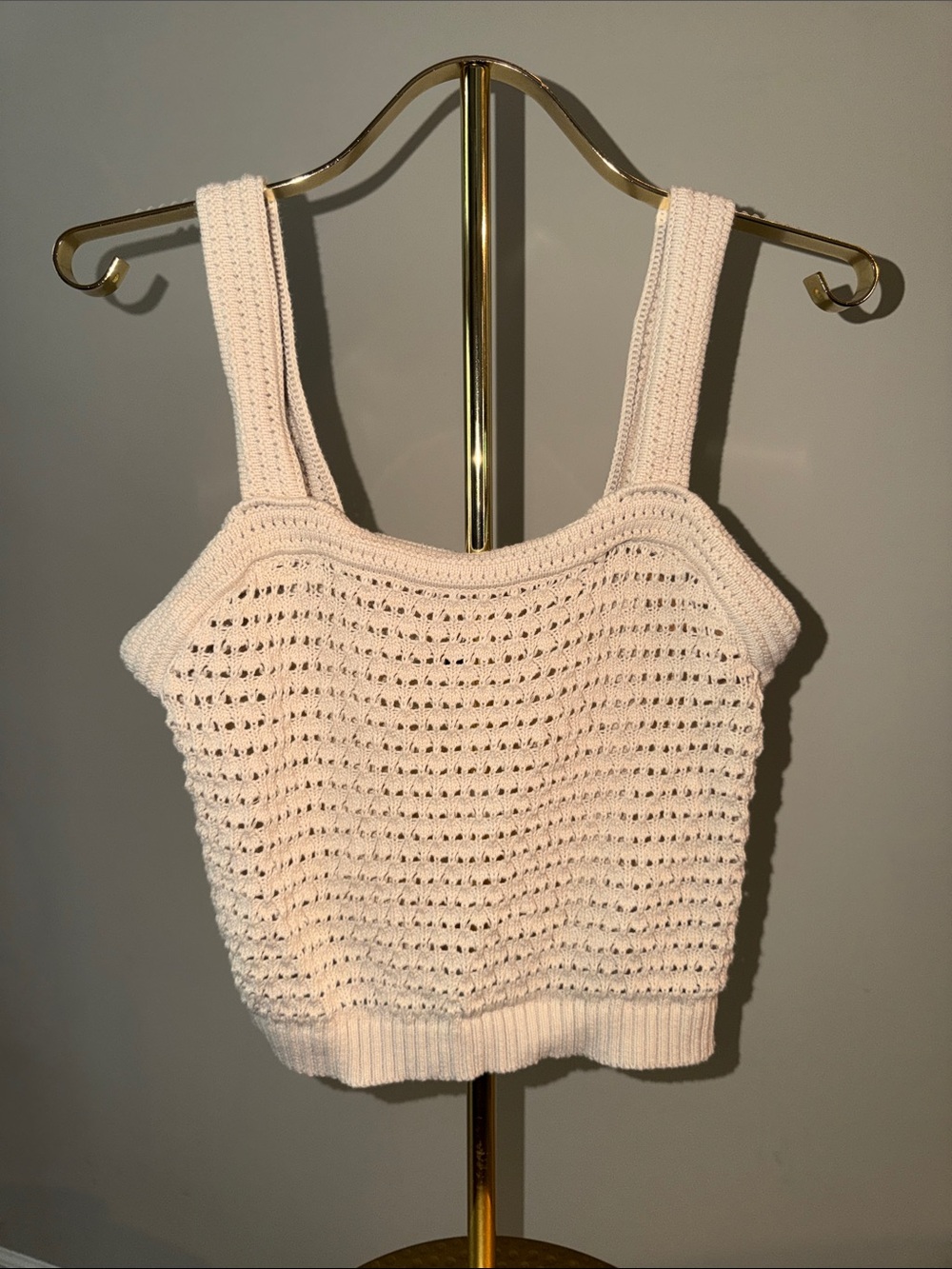 Universal Thread Crochet Crop Tank Top in Ivory